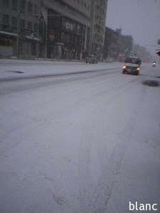 本山駅北交差点